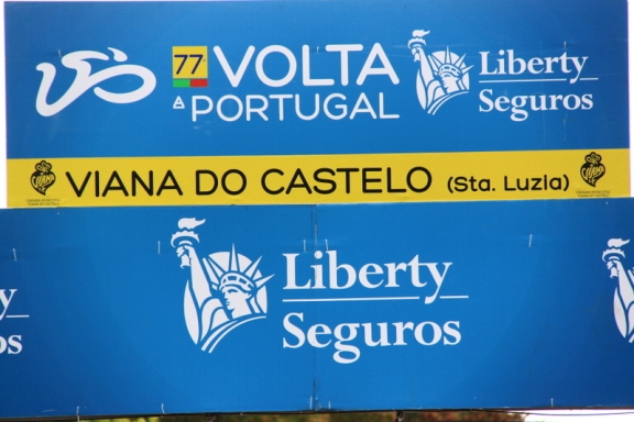 Striscione arrivo di Viana do Castelo (Foto JC Faucher)