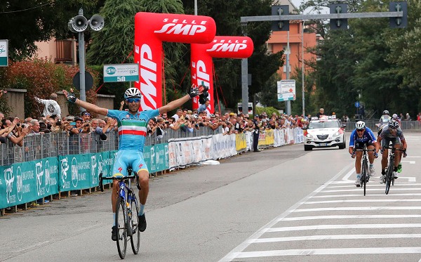 Nibali vince a Legnano (Foto Pisoni)