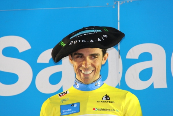 Contador col caratteristico basco (Foto Jean Claude Faucher)