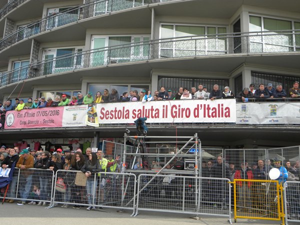 Sestola saluta il Giro (Foto Nastasi)