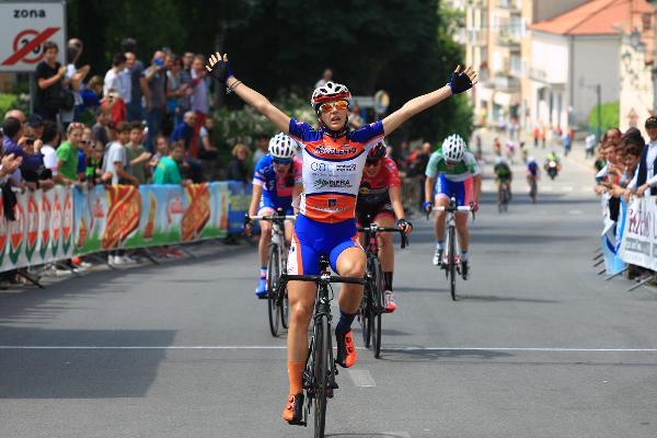 Barbara Malcotti vince gara Donne Allieve a Bedizzole (Foto Ghilardi)