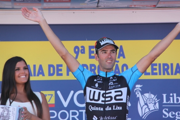 Gustavo Cesar Veloso sul podio quale vincitore tappa (Foto Jean Claude Faucher)