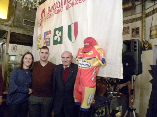 Da dx, Franco Rigoldi, Alessandro Rigoldi e la sua ragazza Anna (Foto Nastasi)