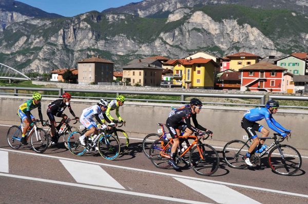 Giro del Trentino Melinda 2016 , 2° tappa Arco - Anras  passaggio a Mezzolombardo