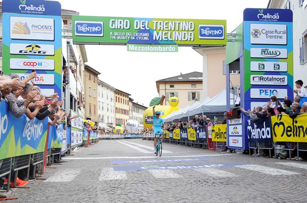 Giro del Trentino Melinda 2016 , 3° tappa Sillian - Mezzolombardo arrivo del vincitore  Kangert Tanel  ASTANA PRO TEAM