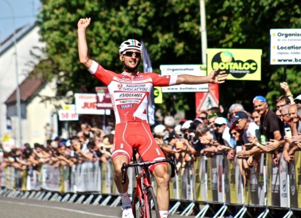 27.05.2017 - Mattia Frapporti vince tappa al Tour de Jura