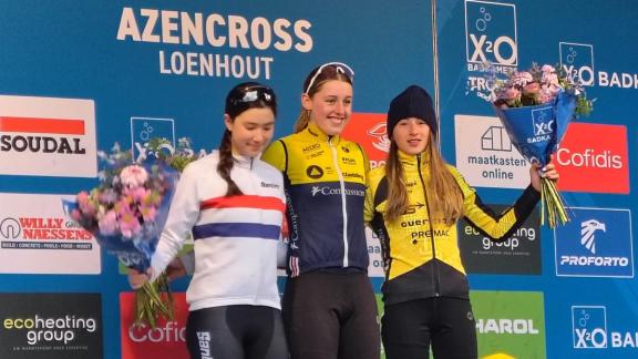 Loenhout (Belgio) – Azencross di Loenhout : Tra le Juniors  Giorgia Pellizotti sul 3° gradino del podio