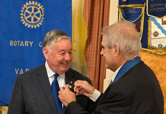 Varese – Rotary Club Varese Ceresio : Conferita a Sergio Gianoli l’onorificenza “Paul Harris Fellow”, la più alta onorificenza del Rotary International