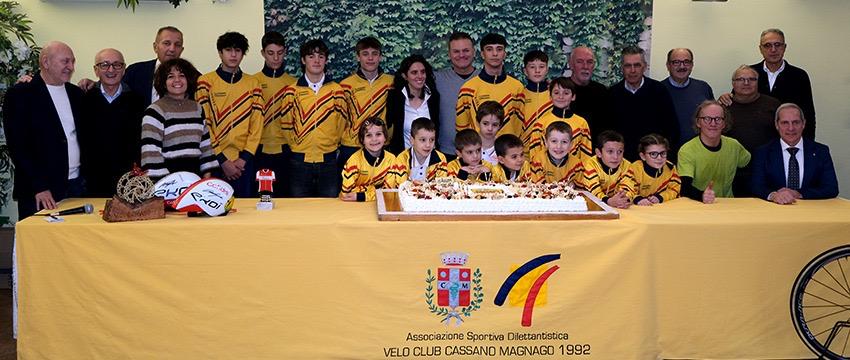 Cassano Magnago (Varese) – Il Velo Club Cassano Magnago 1992 invita gli Sportivi alla Tombolata e Panettonata Natalizia 2025