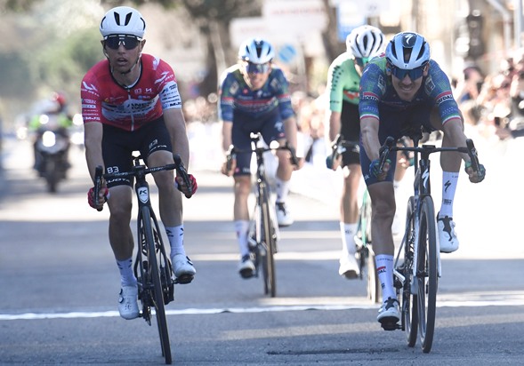 Bosa (Sardegna) – A Nicolò Garibbo (Team Ukyo) la prima tappa del Giro di Sardegna 2026