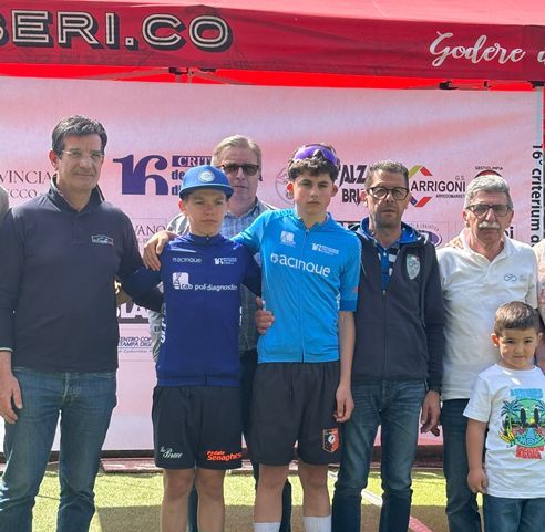 Bulciago (Lecco) – Manuel Pupillo (Team Senaghese-Guerrini) al comando nel 16° Criterium Provincia di Lecco 2026 Esordienti 1° anno