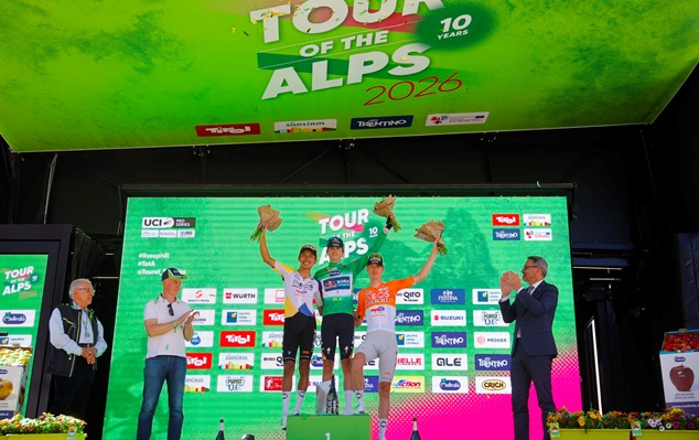 Bolzano – Storico risultato finale al Tour Of The Alps : Giulio Pellizzari in solitaria con maglia verde e maglia bianca leader assoluto e Giovani