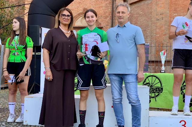 Crema (Cremona) – Ciclismo Femminile Categoria Donne Allieve : 6° Criterium Liberazione, 1)Nicole Bracco (SC Cesano Maderno), 2)Elisa Sansottera Paiusco (ju Green-Gorla Minore)