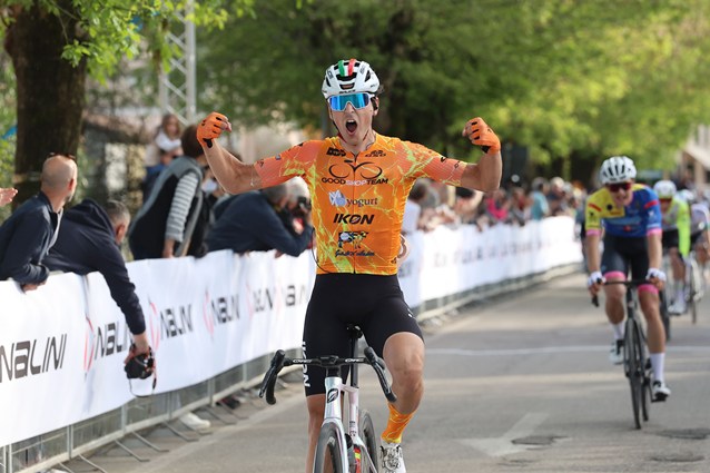 Castel D’Ario (Mantova) – Elite-U23 : a Manuel Dovesi (Goodpshop Yovogourt) il 37° Memorial Vincenzo Mantovani