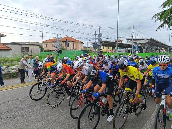 Vanzaghello (Milano) – Esordienti Gara Unica : Ranzini (SC Busto Garolfo) tra i 2° anno e Benedini (GS Alzate Brianza)tra i 1° anno nel 2° Trofeo Paolo Torretta-9° Trofeo Pasticceria Pariani