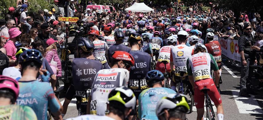 Catanzaro – Con la quarta tappa da Catanzaro a Cosenza il 108° Giro d’Italia torna sul suolo della Madre Patria
