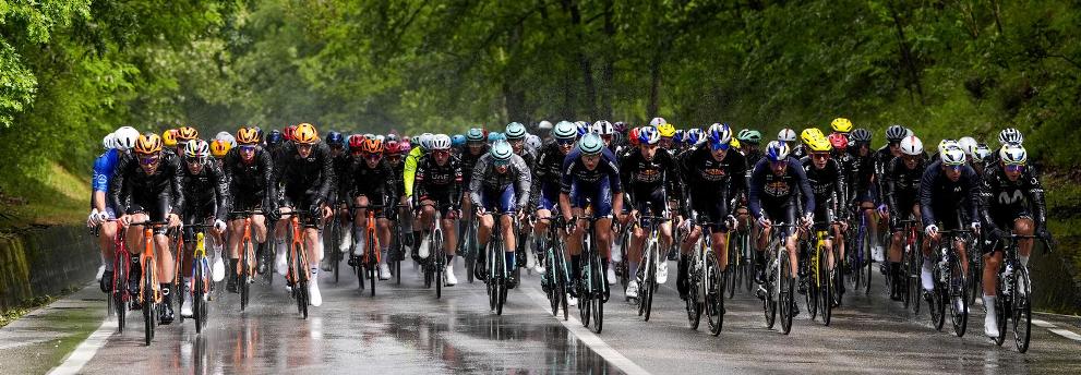 Potenza – Arrieta vince la tappa, Eulalio la Maglia Rosa : Al 109° Giro d’Italia è lo spagnolo la lingua ufficiale