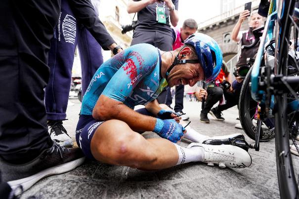Napoli – Davide Ballerini (XDS Astana Team) vince la 6° Tappa del 109° Giro D’Italia : Prima vittoria di tappa di un Italiano in questo Giro d’Italia, il canturino Davide Ballerini