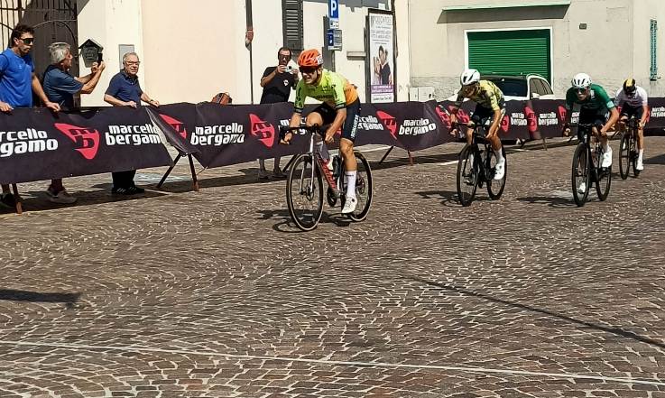 Boro Ticino (Novara) – Allievi : Gran Premio 12 Martiri al trentino Pietro Valenti (Ciclistica Dro) con 1’30” sul bergamasco Pietro resca (SC Romanese) – Servizio fotografico di Luciano Pedretti