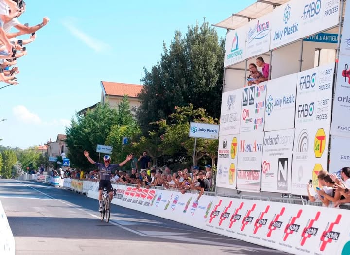 Larciano (Pistoia) – Professionisti : all’inglese Tom Pidcock (Pinarello-Q36.5-Pro cycling Team) il 48° GP Industria e Artigianato di Larciano