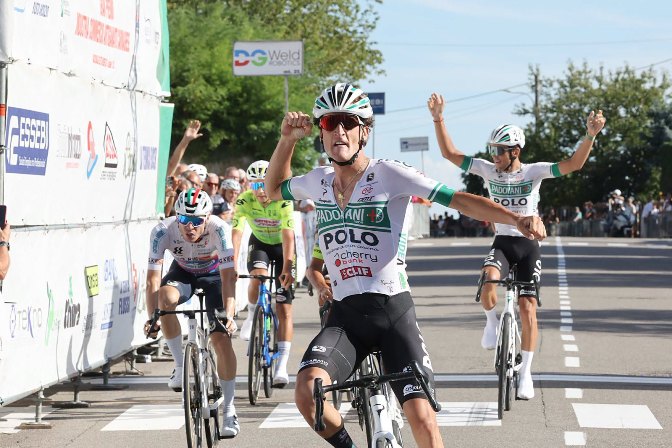 Carnago (Varese) – Elite-U23 – 54° GP Industria Commercio Artigianato Carnaghese-Trofeo Pino Introzzi : 1° Marco Palomba
