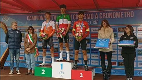 Piasco (Cuneo) – Juniores, Campionato Italiano specialità “Cronometro Individuale” con Paolo Favero che porta la Bustese Olonia sul Podio Tricolore